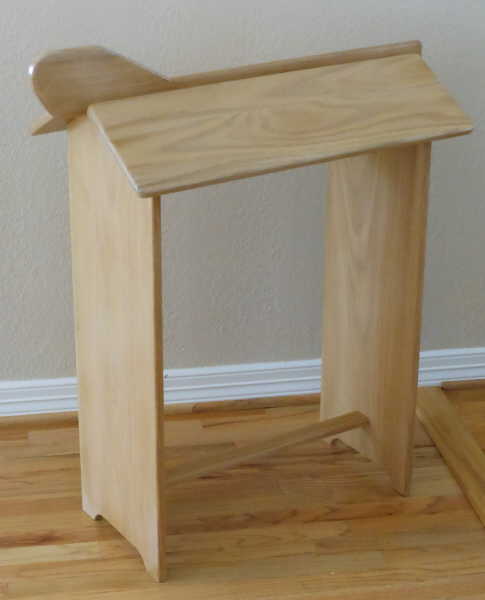 Red Oak Saddle Stand